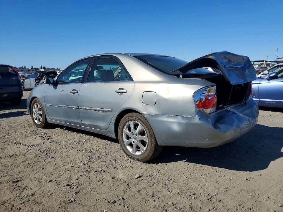 Photo 2 from auction – 2005 TOYOTA CAMRY with VIN 4T1BF30K65U590176