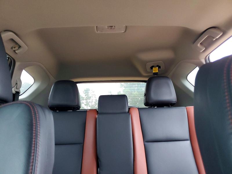 Photo 10 from auction – 2015 TOYOTA RAV4 with VIN 2T3DFREV9FW325999