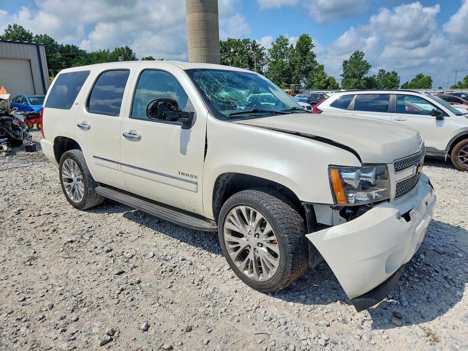 Photo 4 from auction – 2011 CHEVROLET TAHOE with VIN 1GNSKCE0XBR350643