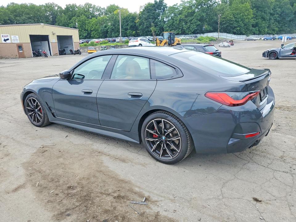 Zdjęcie 2 z aukcji – 2024 BMW 430XI z VIN WBA73AV01RFT10556