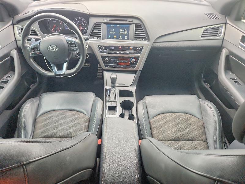 Photo 8 from auction – 2017 HYUNDAI SONATA with VIN 5NPE34AB9HH498184