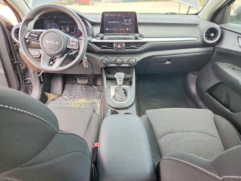 Photo 8 from auction – 2023 KIA FORTE with VIN 3KPF24AD7PE537558