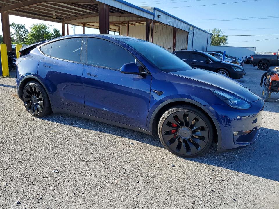 Photo 4 from auction – 2022 TESLA MODEL Y with VIN 7SAYGDEF7NF516001