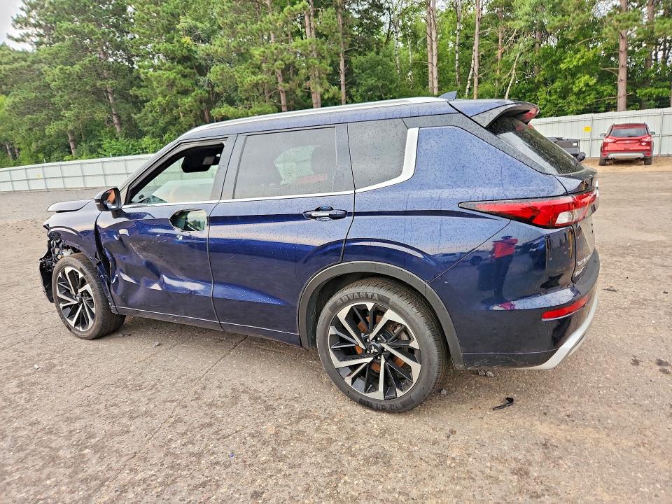 Photo 2 from auction – 2022 MITSUBISHI OUTLANDER with VIN JA4J4VA83NZ006642