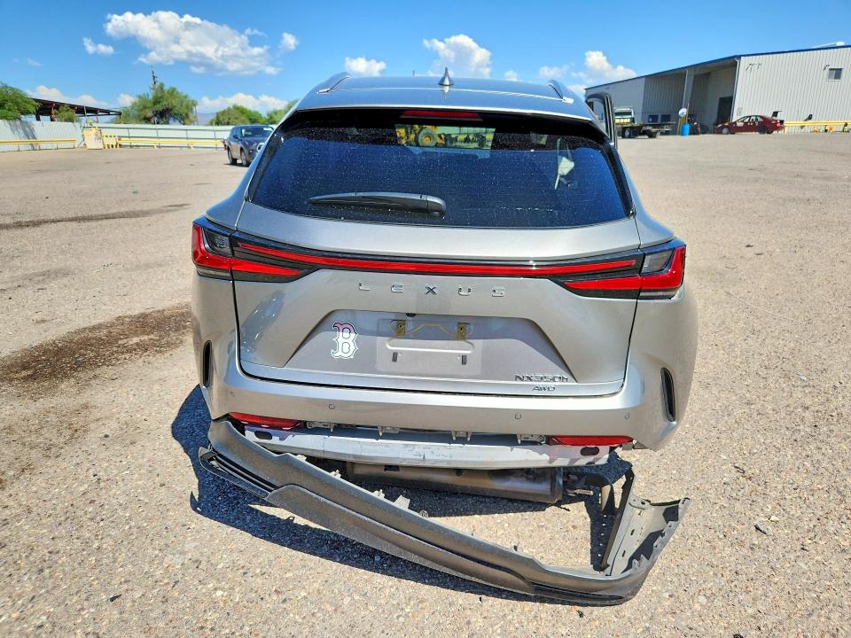 Photo 6 from auction – 2022 LEXUS NX with VIN 2T2GKCEZ8NC003156