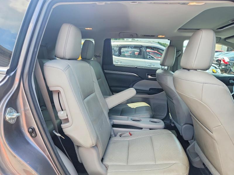 Photo 11 from auction – 2018 TOYOTA HIGHLANDER HYBRID with VIN 5TDDGRFH3JS039209