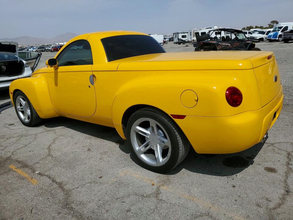 Photo 2 from auction – 2004 CHEVROLET SSR with VIN 1GCES14P84B111967