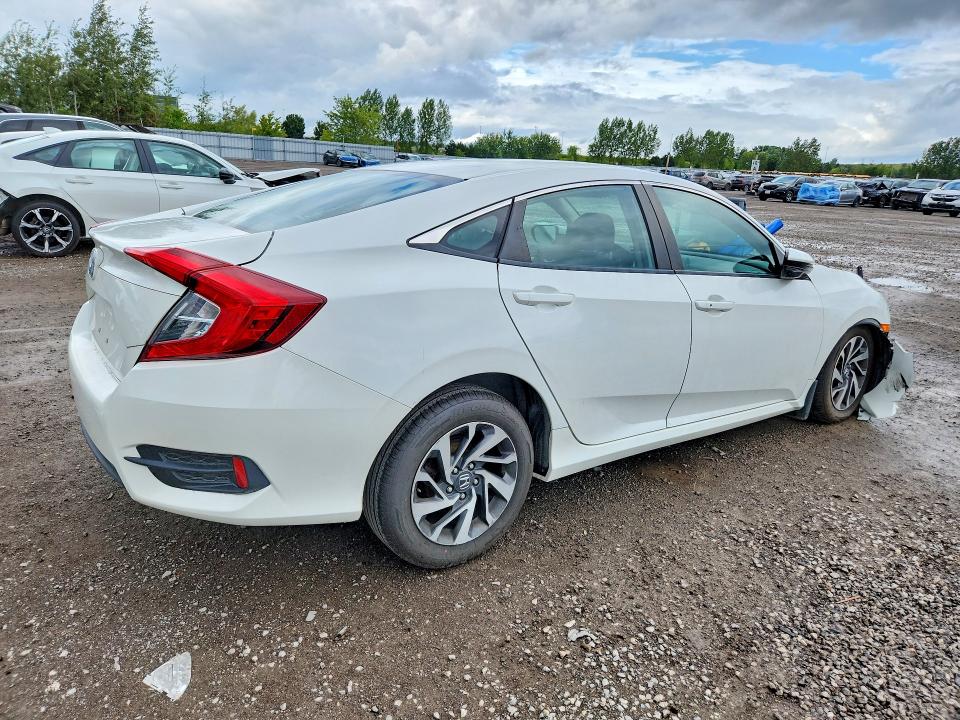 Photo 3 from auction – 2017 HONDA CIVIC with VIN 2HGFC2F81HH024083