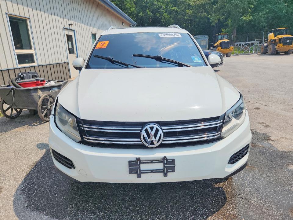 Photo 5 from auction – 2017 VOLKSWAGEN TIGUAN with VIN WVGSV7AX4HW503131