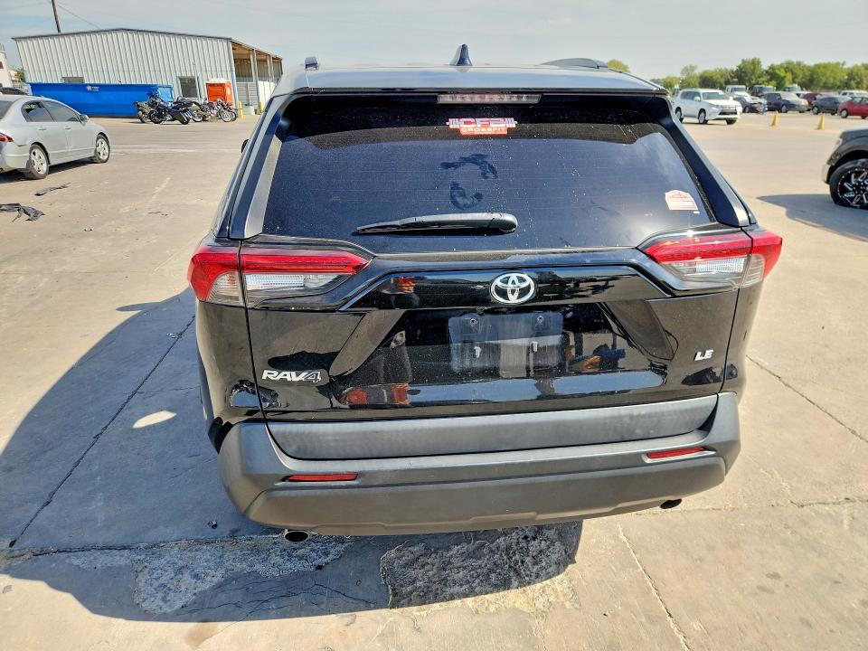 Photo 6 from auction – 2021 TOYOTA RAV4 with VIN 2T3H1RFV6MW127201