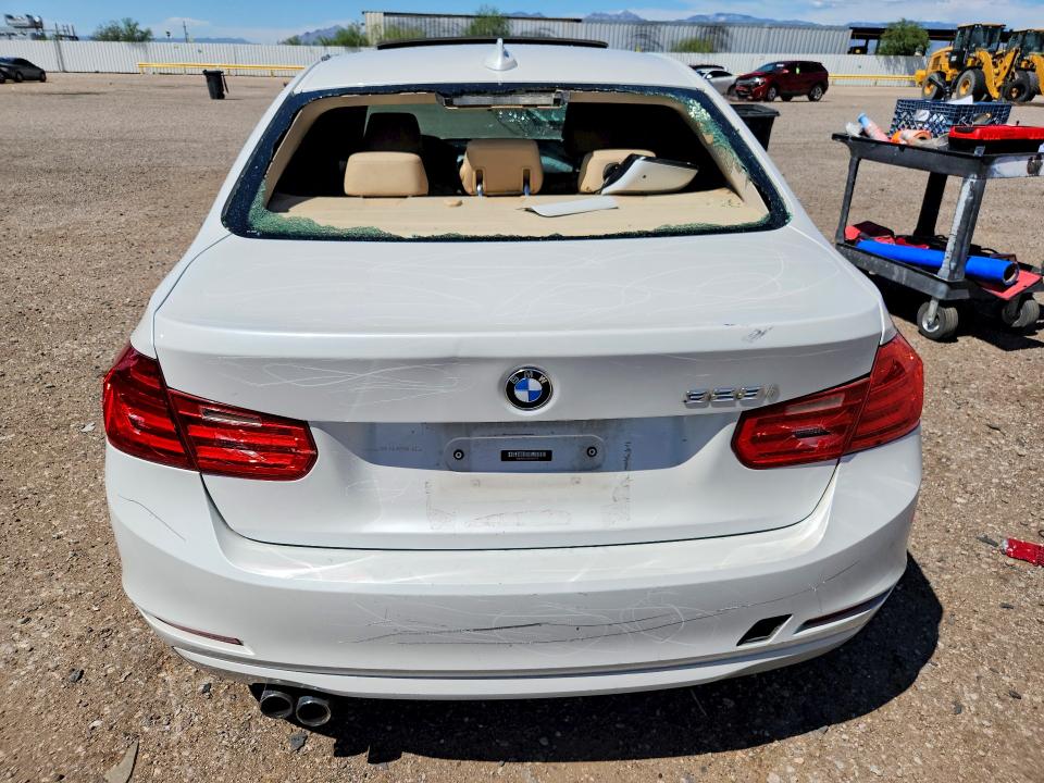 Photo 6 from auction – 2013 BMW 328 with VIN WBA3A5C55DF359147