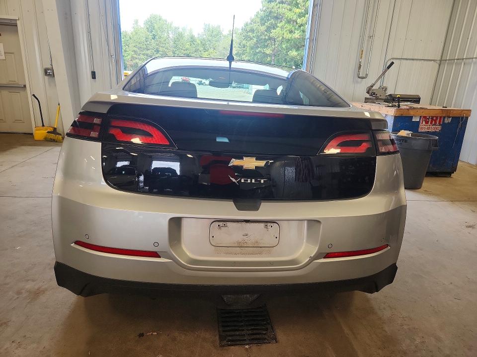 Photo 6 from auction – 2012 CHEVROLET VOLT with VIN 1G1RD6E46CU109272