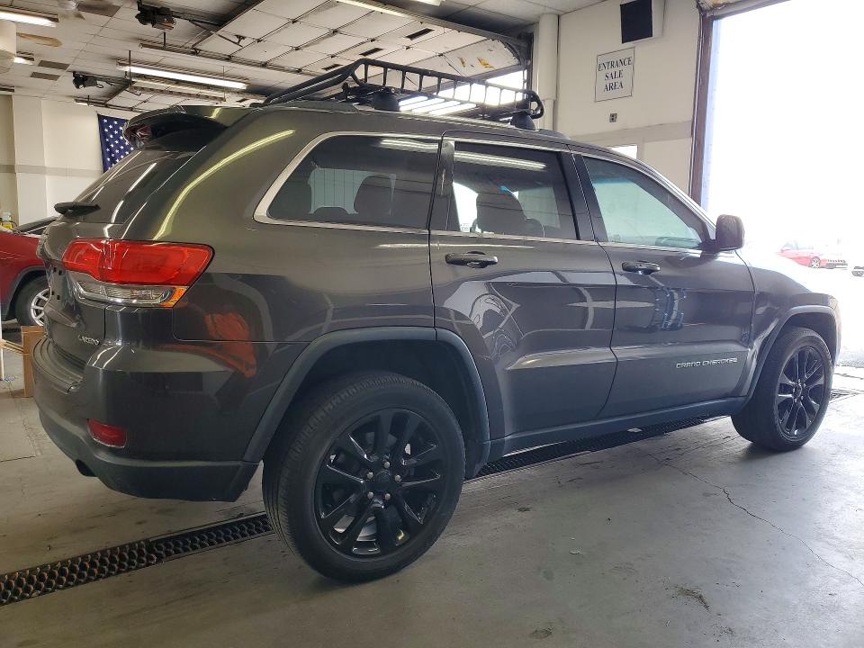 Photo 3 from auction – 2015 JEEP GRAND CHEROKEE with VIN 1C4RJFAG3FC159296