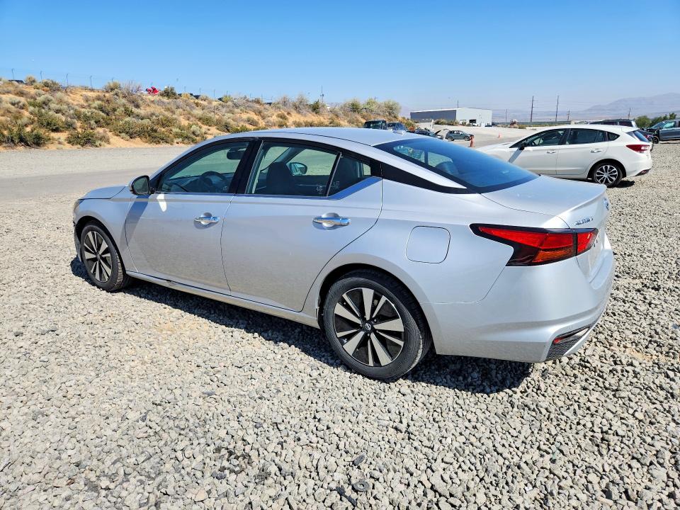 Photo 2 from auction – 2020 NISSAN ALTIMA with VIN 1N4BL4EV8LC135344