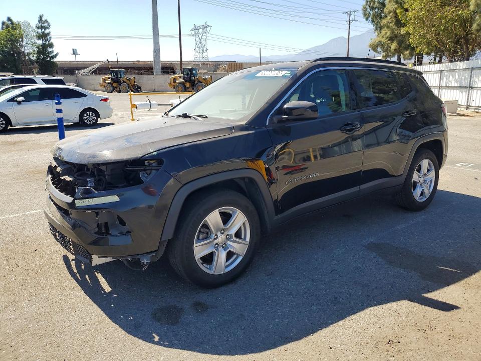 JEEP COMPASS 2022 with VIN 3C4NJCBB8NT198629 - Photo from auction