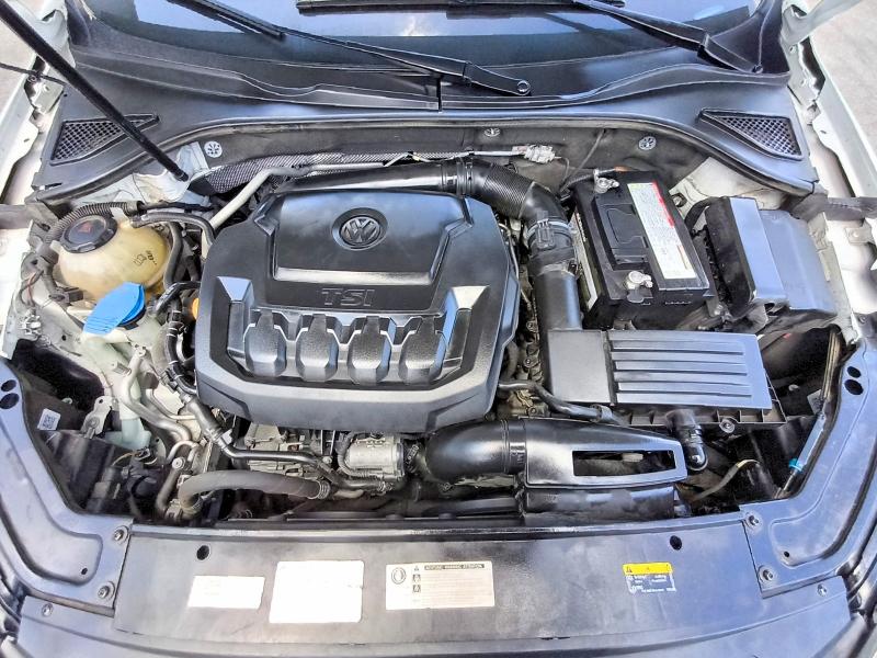 Photo 11 from auction – 2018 VOLKSWAGEN PASSAT with VIN 1VWBA7A35JC014948