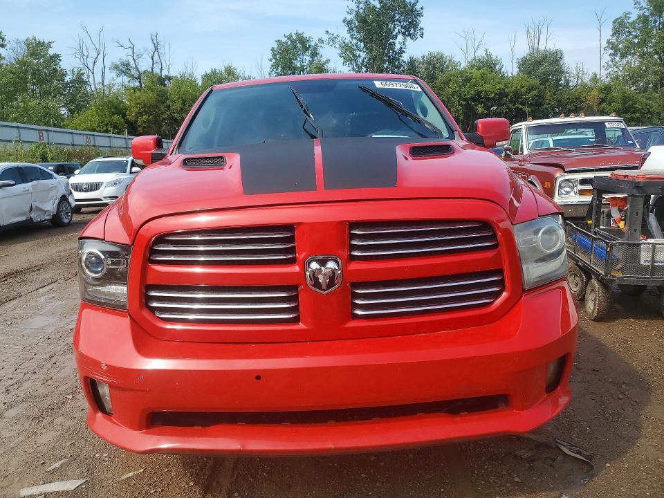 Photo 5 from auction – 2017 RAM 1500 with VIN 1C6RR7MT0HS743565