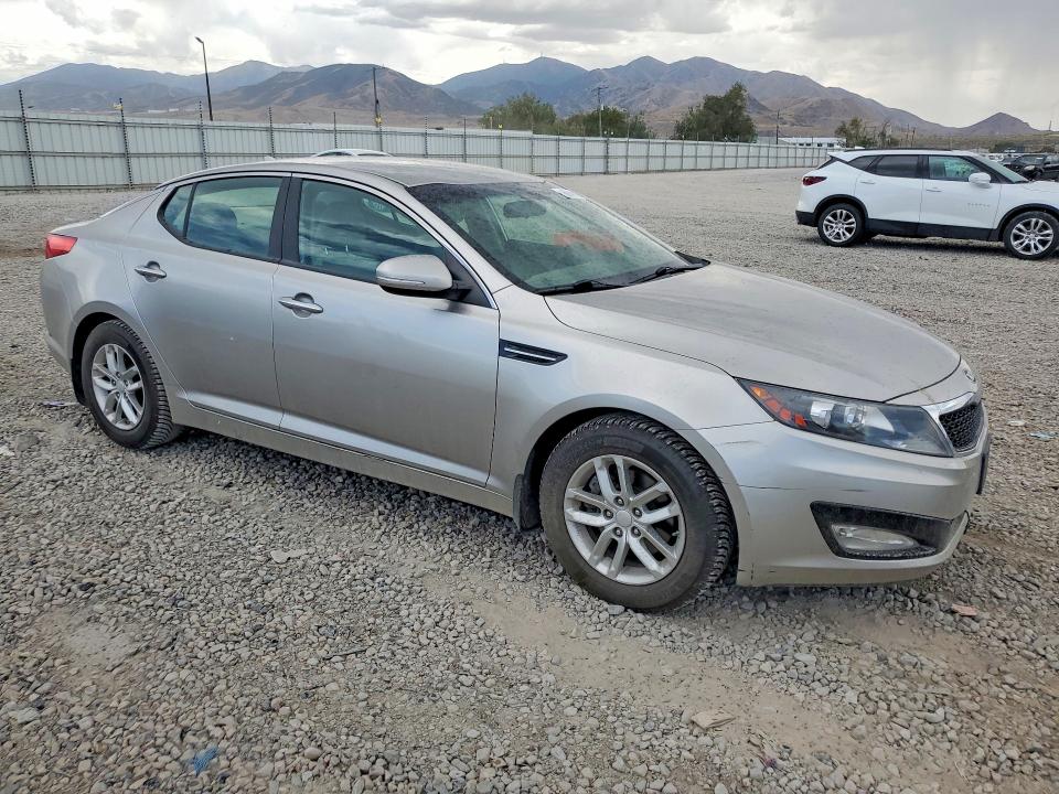 Photo 4 from auction – 2013 KIA OPTIMA with VIN KNAGM4A78D5440138