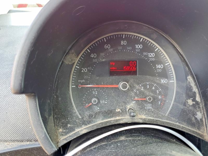 Photo 9 from auction – 2010 VOLKSWAGEN NEW BEETLE with VIN 3VWPG3AG4AM008928