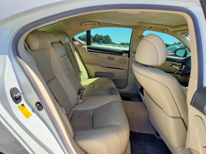 Zdjęcie 10 z aukcji – 2014 LEXUS LS z VIN JTHBL5EF2E5130087