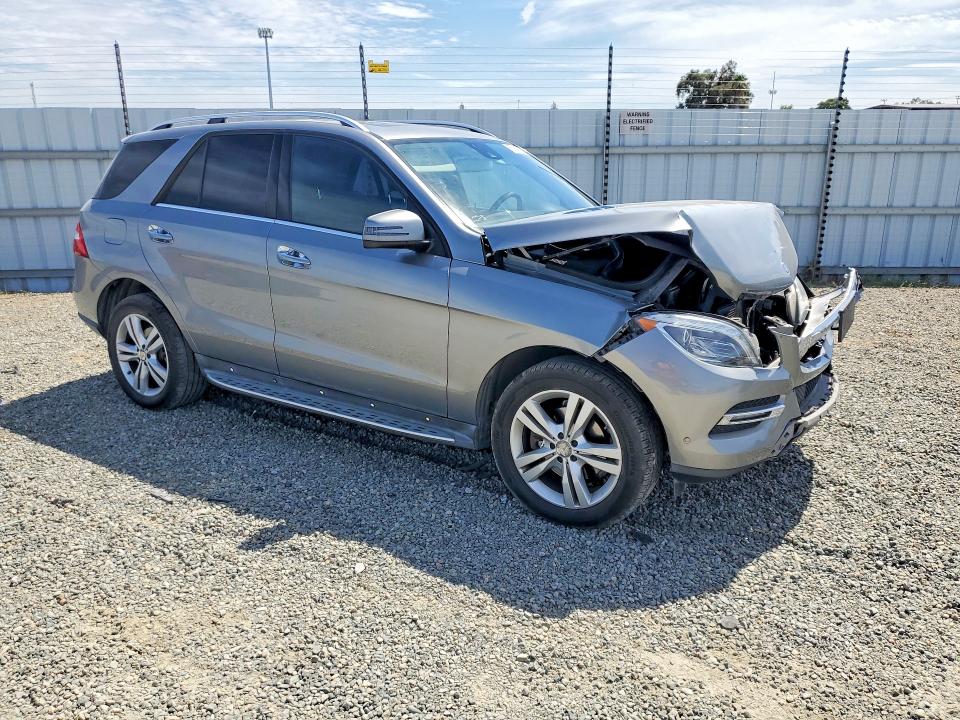 Photo 4 from auction – 2014 MERCEDES-BENZ ML with VIN 4JGDA5HB1EA330499
