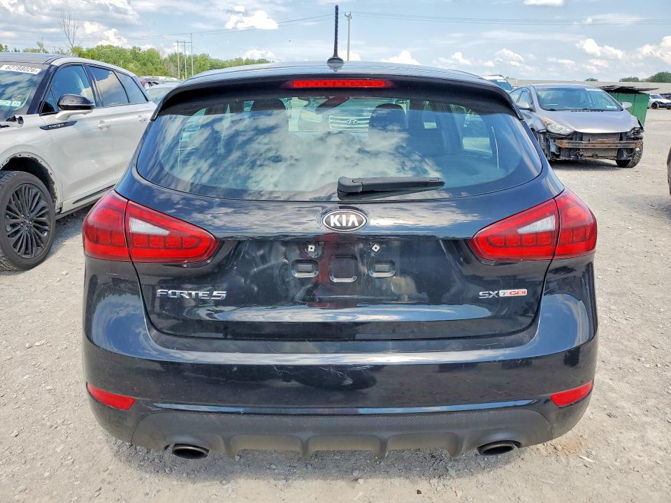 Photo 6 from auction – 2016 KIA FORTE5 with VIN KNAFZ5A36G5590141