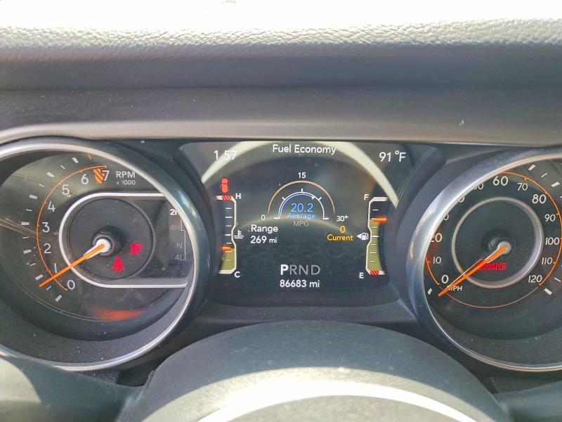 Снимка 9 от търг – 2018 JEEP WRANGLER UNLIMITED с VIN 1C4HJXDG4JW188780
