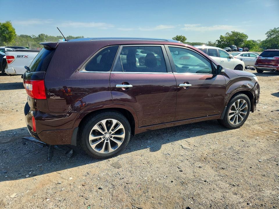 Photo 3 from auction – 2014 KIA SORENTO with VIN 5XYKW4A71EG430020