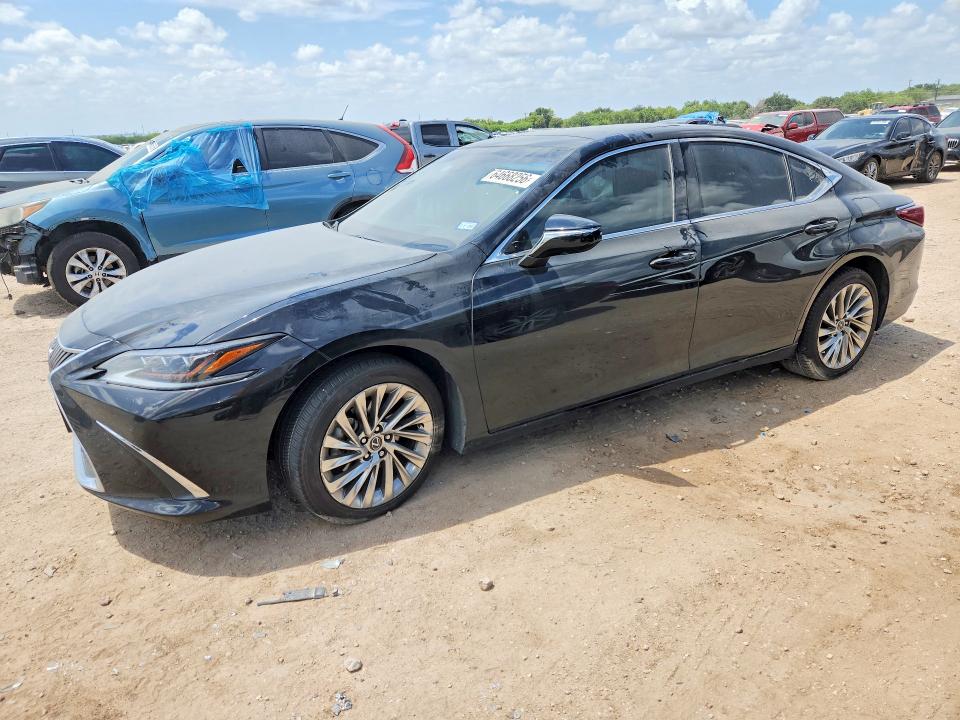 LEXUS ES 2019 with VIN 58ABZ1B1XKU031220 - Photo from auction