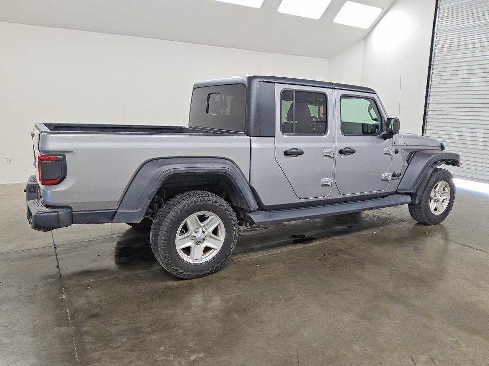 Photo 3 from auction – 2020 JEEP GLADIATOR with VIN 1C6HJTAG0LL128276