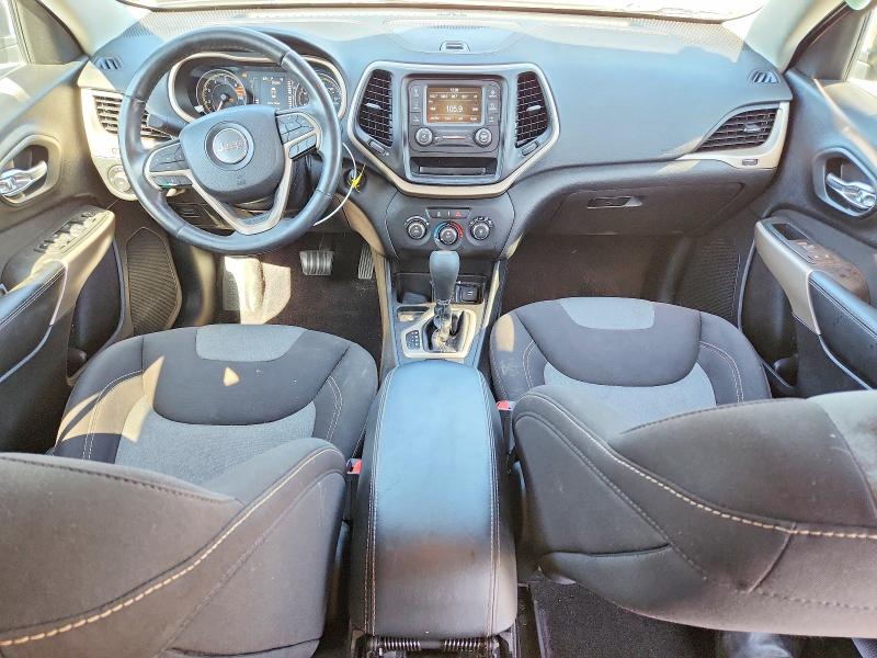 Photo 8 from auction – 2018 JEEP CHEROKEE with VIN 1C4PJLCB4JD557594