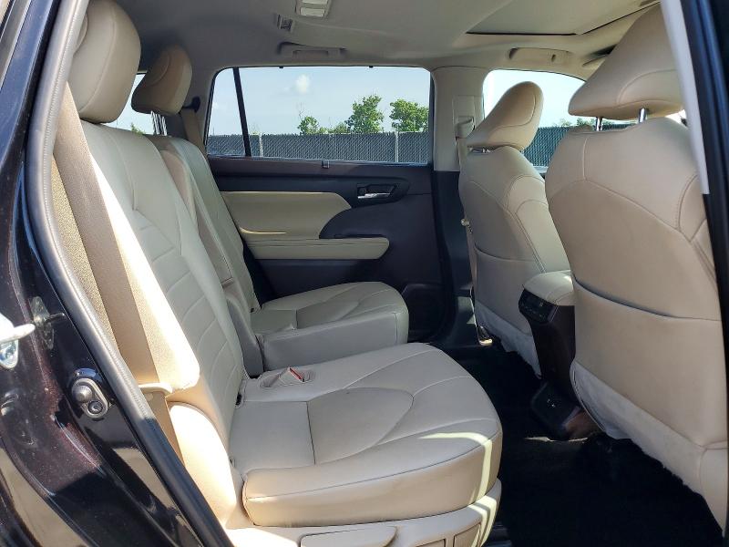 Photo 11 from auction – 2021 TOYOTA HIGHLANDER with VIN 5TDGZRAH9MS039539