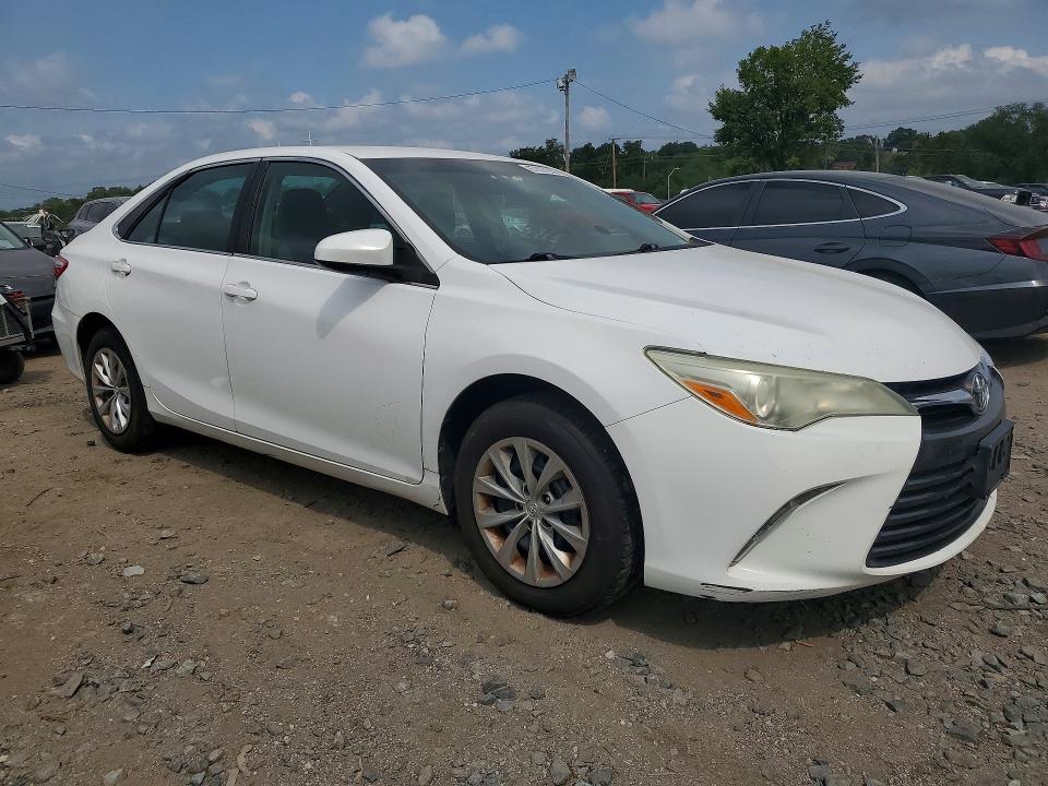 Photo 4 from auction – 2015 TOYOTA CAMRY with VIN 4T1BF1FK5FU036155