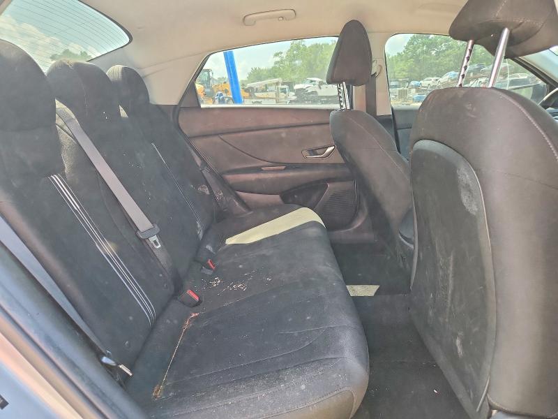 Photo 10 from auction – 2023 HYUNDAI ELANTRA with VIN 5NPLM4AG4PH107750