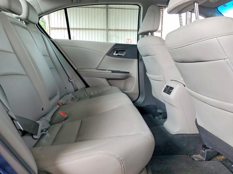 Photo 10 from auction – 2017 HONDA ACCORD with VIN 1HGCR2F85HA112196