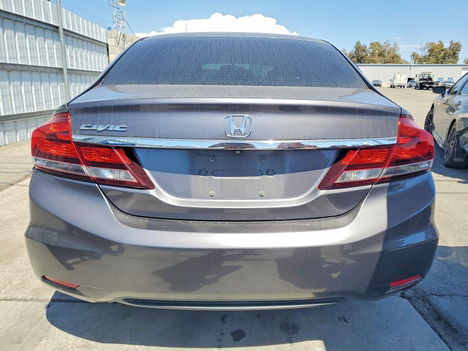 Photo 6 from auction – 2014 HONDA CIVIC with VIN 19XFB2F85EE272801