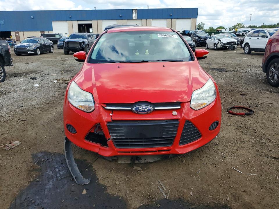 Photo 5 from auction – 2013 FORD FOCUS with VIN 1FADP3F22DL351297