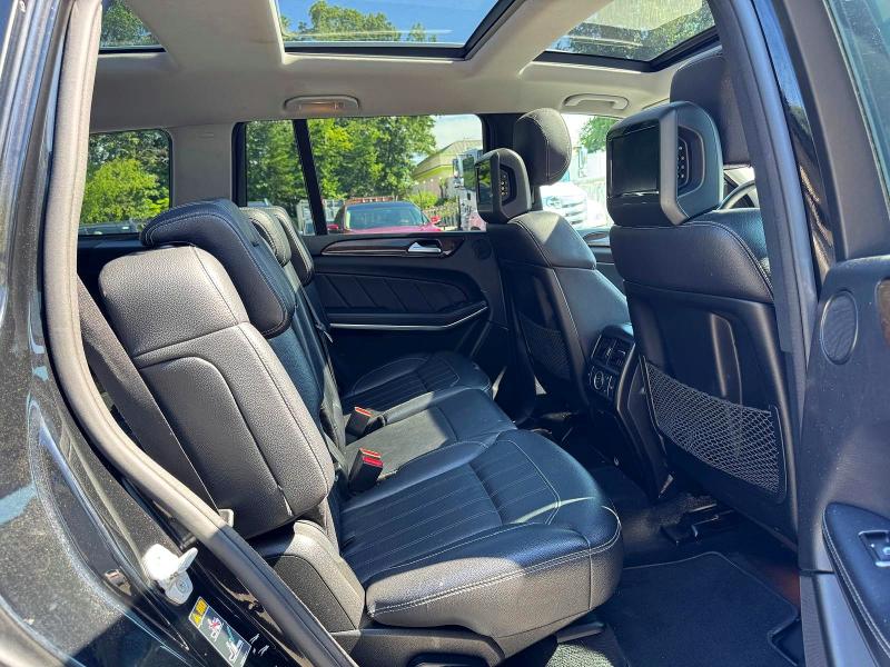 Photo 11 from auction – 2014 MERCEDES-BENZ GL with VIN 4JGDF7CE0EA296120