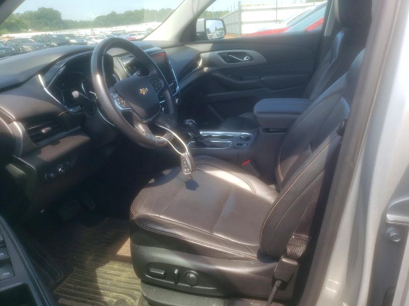 Photo 7 from auction – 2018 CHEVROLET TRAVERSE with VIN 1GNERHKW1JJ105290