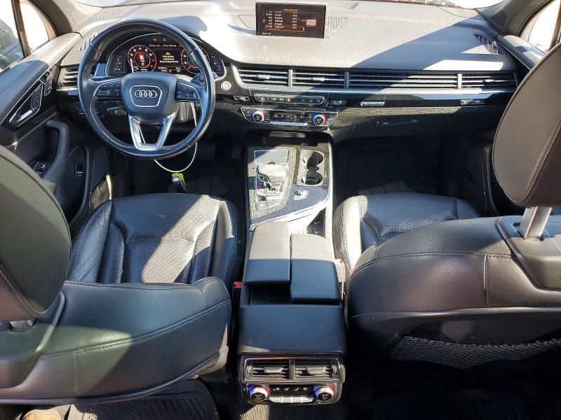 Zdjęcie 8 z aukcji – 2017 AUDI Q7 z VIN WA1LAAF74HD015572