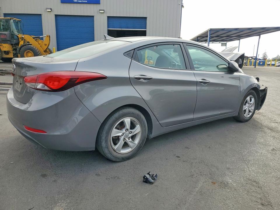 Photo 3 from auction – 2014 HYUNDAI ELANTRA with VIN 5NPDH4AE3EH511966