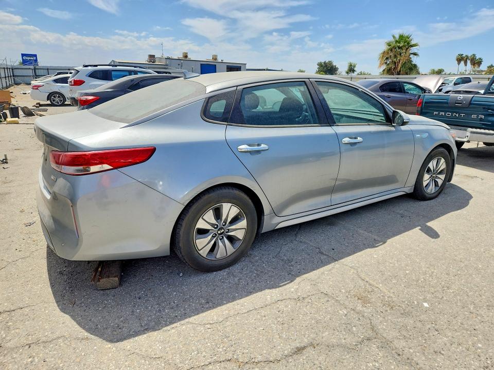 Photo 3 from auction – 2017 KIA OPTIMA with VIN HBAGT4LE2H5017317