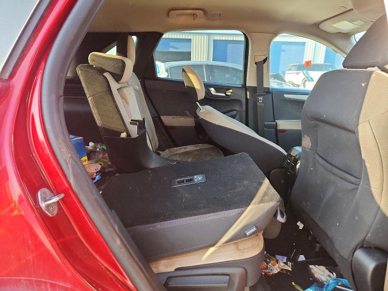 Photo 11 from auction – 2020 FORD ESCAPE with VIN 1FMCU9G6XLUA76897
