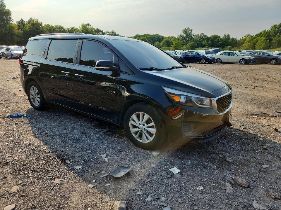 Foto 4 de la subasta – 2015 KIA SEDONA con VIN KNDMB5C16F6069147