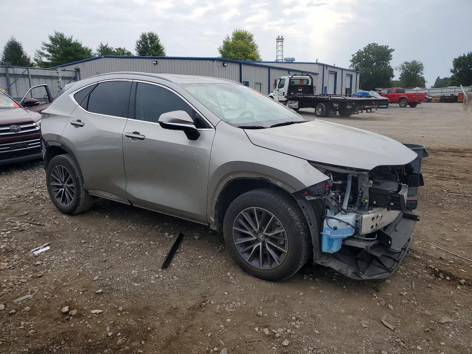 Фото 4 с аукциона – 2024 LEXUS NX с VIN 2T2GGCEZ1RC043764