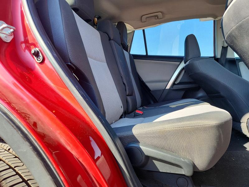 Photo 11 from auction – 2015 TOYOTA RAV4 with VIN JTMZFREV8FJ059220