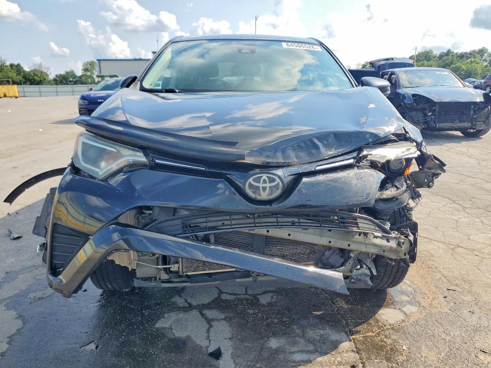 Photo 5 from auction – 2018 TOYOTA RAV4 with VIN 2T3ZFREV2JW470865