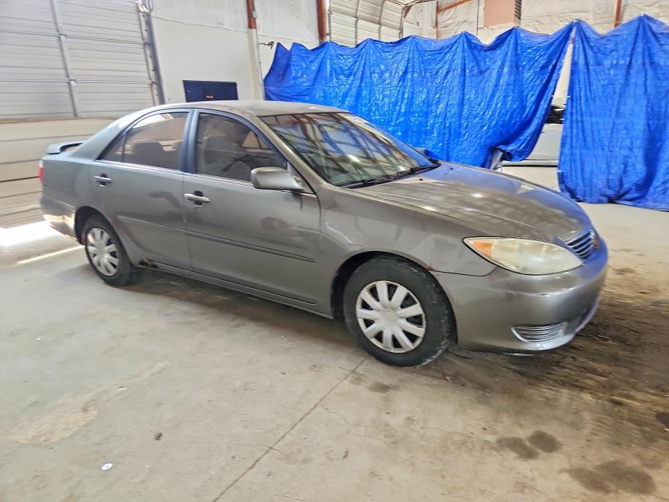 Photo 4 from auction – 2005 TOYOTA CAMRY with VIN 4T1BE32K95U609108