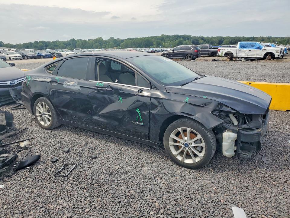 صورة رقم 4 من المزاد - 2019 FORD FUSION مع VIN 3FA6P0LU4KR164753