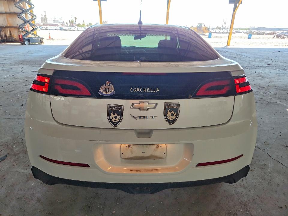 Photo 6 from auction – 2014 CHEVROLET VOLT with VIN 1G1RA6E4XEU131819